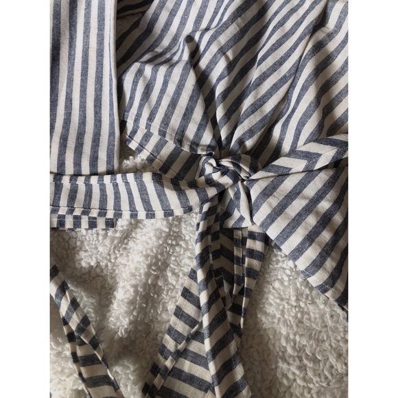 Striped tie waist crop top - Picture 2 of 4